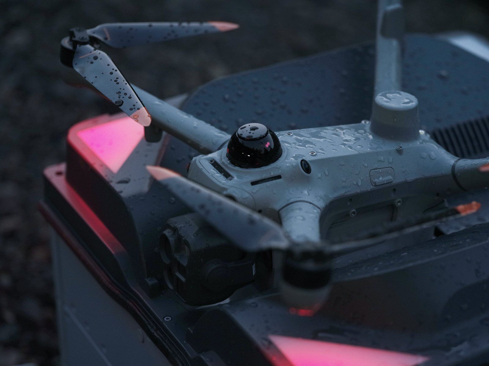 DJI Matrice 5TD op de DJI Dock 4 in de regen