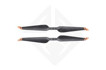 Hélices de drone avec embouts orange et noir.