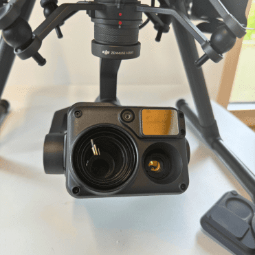 Nacelle Zenmuse H20T, gros plan des capteurs (zoom, grand-angle, thermique, laser)