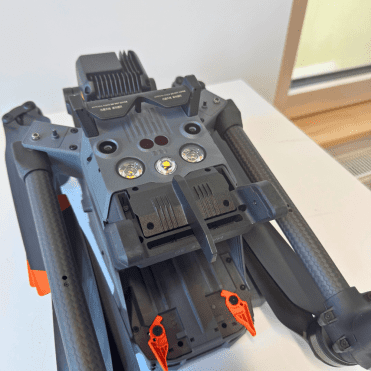 DJI Matrice 30T zusammengeklappt, Nahaufnahme