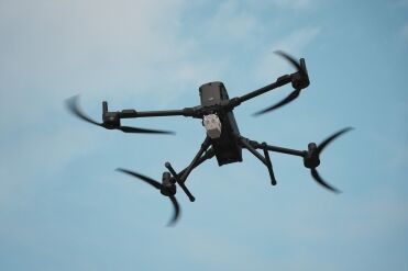 Sniffer4D Nano 2 Plus sur un DJI Matrice 400 en vol