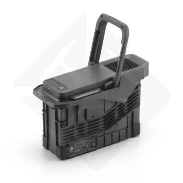 Schwarze Batterie mit Griff und LED-Anzeige.